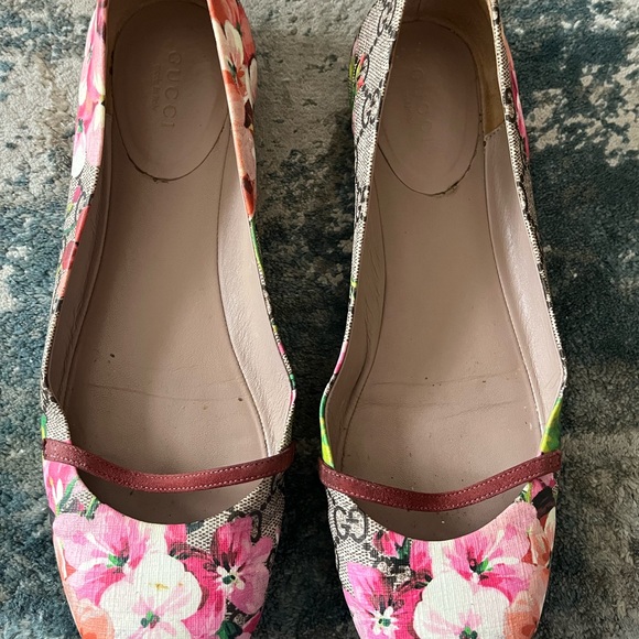 Gucci Women's Floral Loafers - Pink and Red - Picture 1 of 6